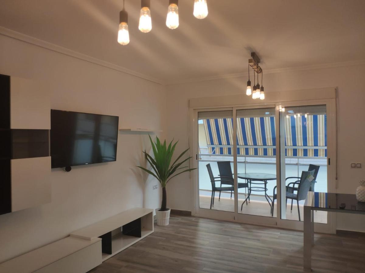Piso Recien Reformado A Menos De 50m De La Playa Apartment